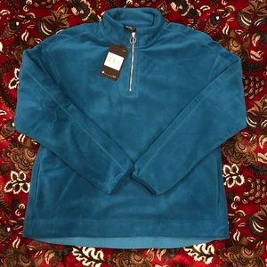 NWT Nike Women’s Therma 1/2” Zip Pullover M